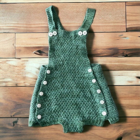Other - Handmade green knit jumper/romper - fits sizes 6-12 months